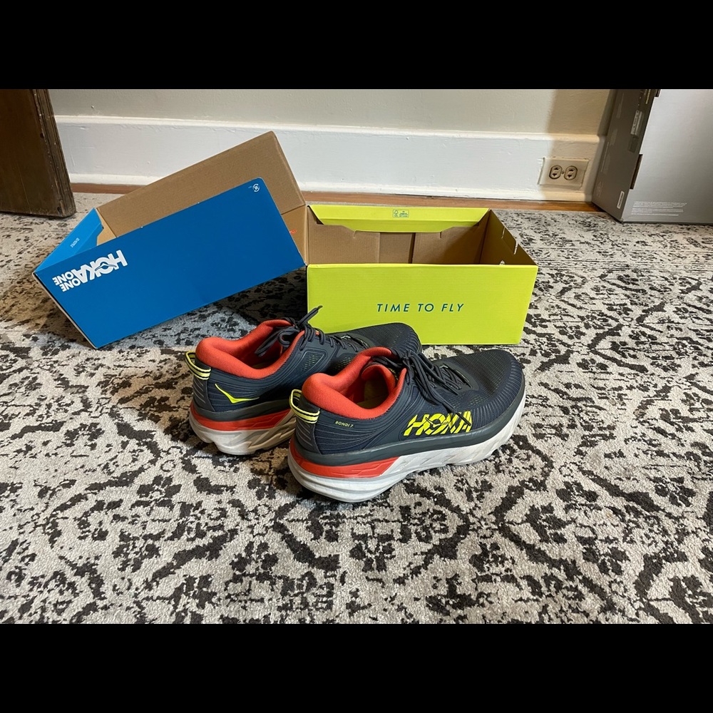 Hoka One One Bondi 7